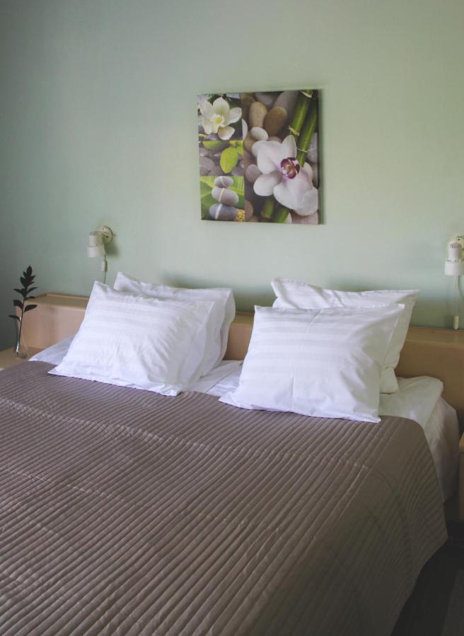 Nette Hotel Pärnu Buitenkant foto