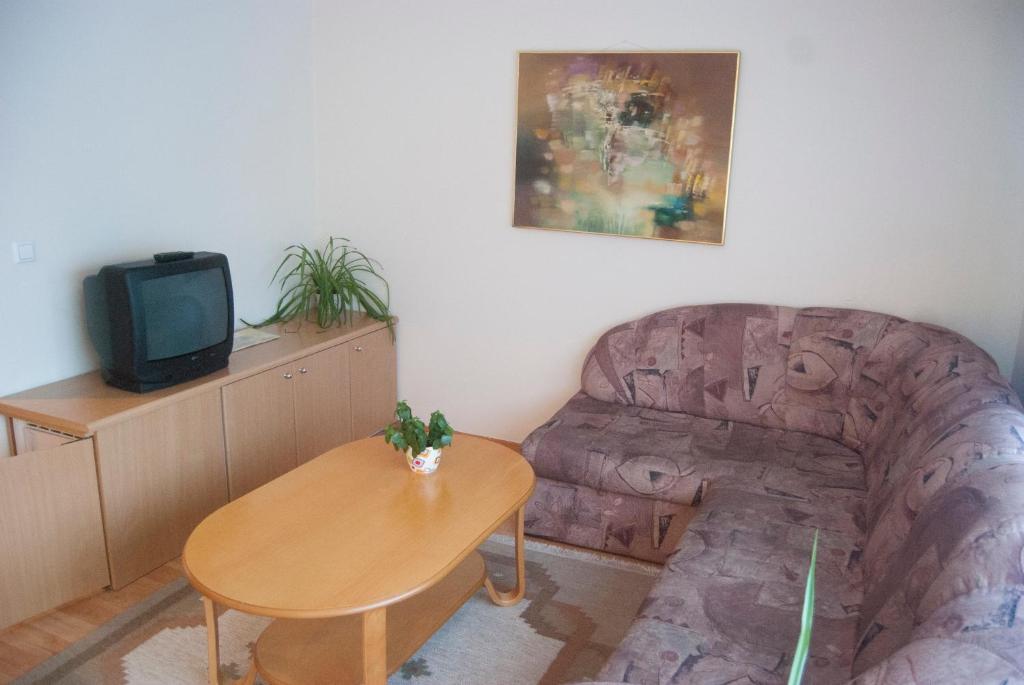 Nette Hotel Pärnu Buitenkant foto
